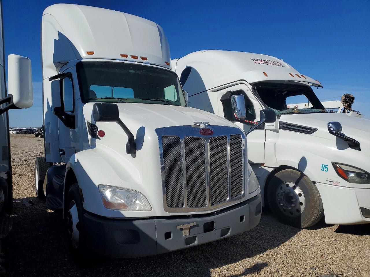 2018 PETERBILT All models VIN 1XPBA48X1JD478032 photo 1