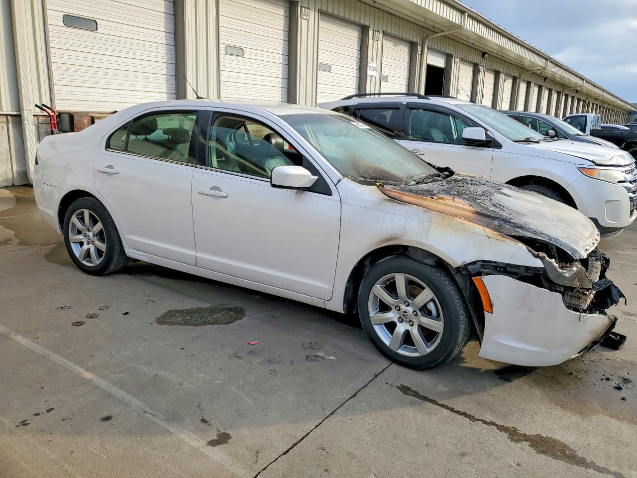2011 Mercury Milan VIN 3MEHM0JG6BR604978 photo 4
