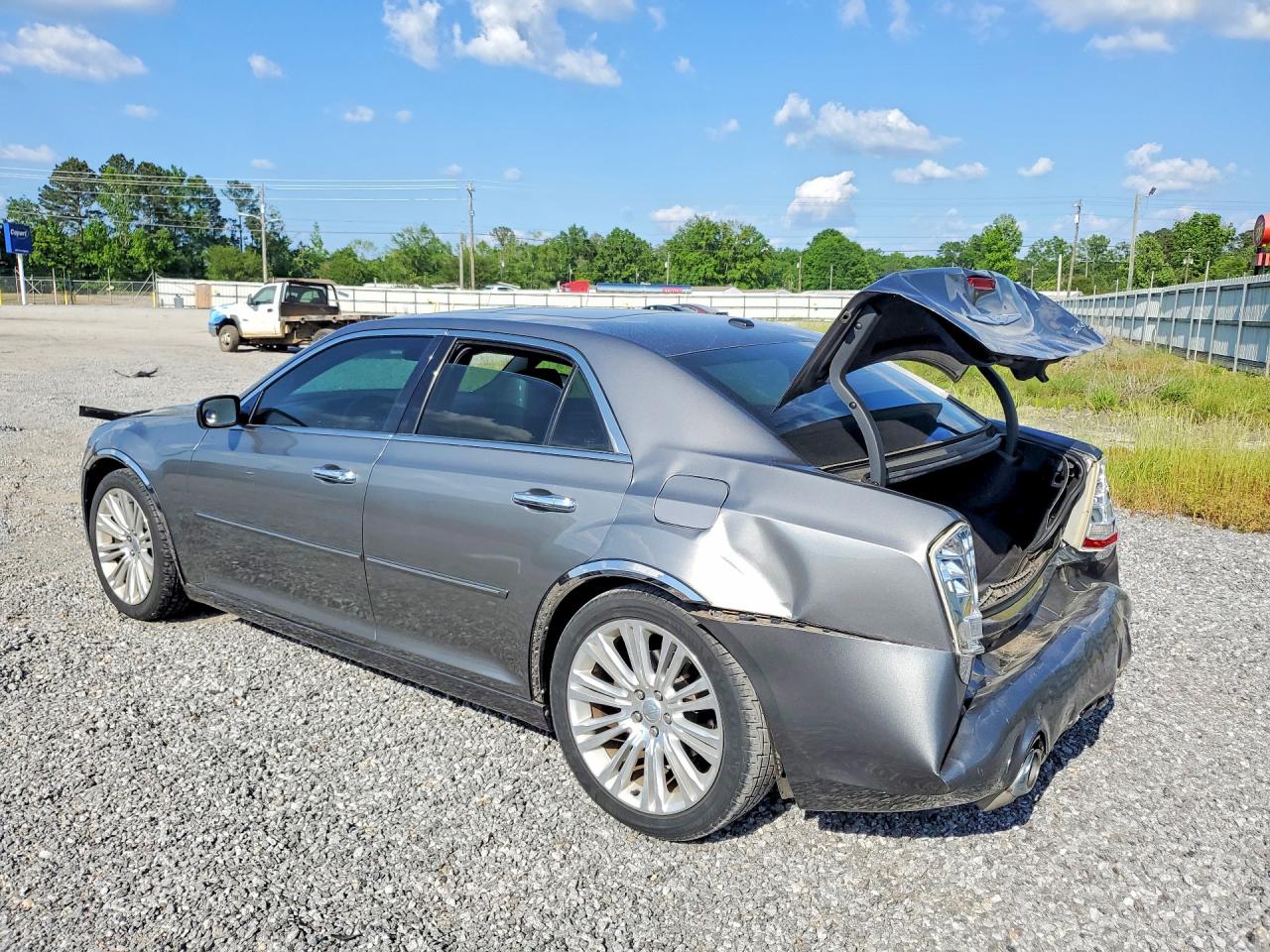 2011 CHRYSLER 300 VIN 2C3CA6CT9BH559472 photo 2