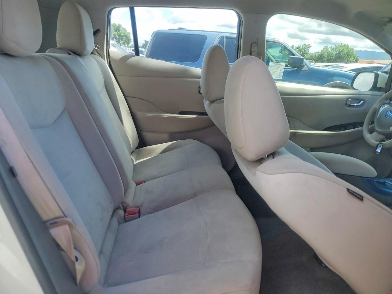 2012 Nissan Leaf VIN JN1AZ0CPXCT015565 photo 10