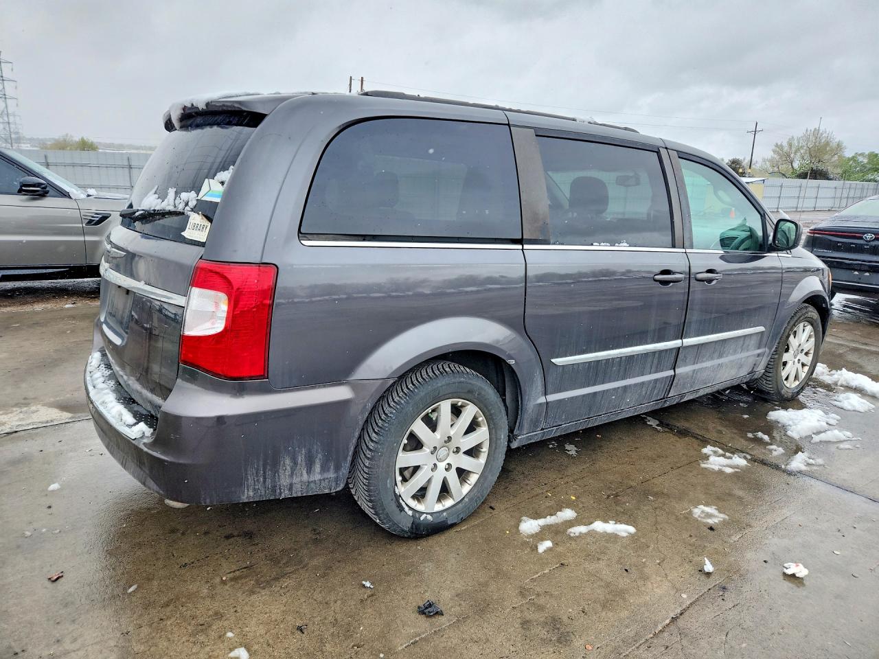 2015 Chrysler Minivan VIN 2C4RC1BG7FR739301 photo 3