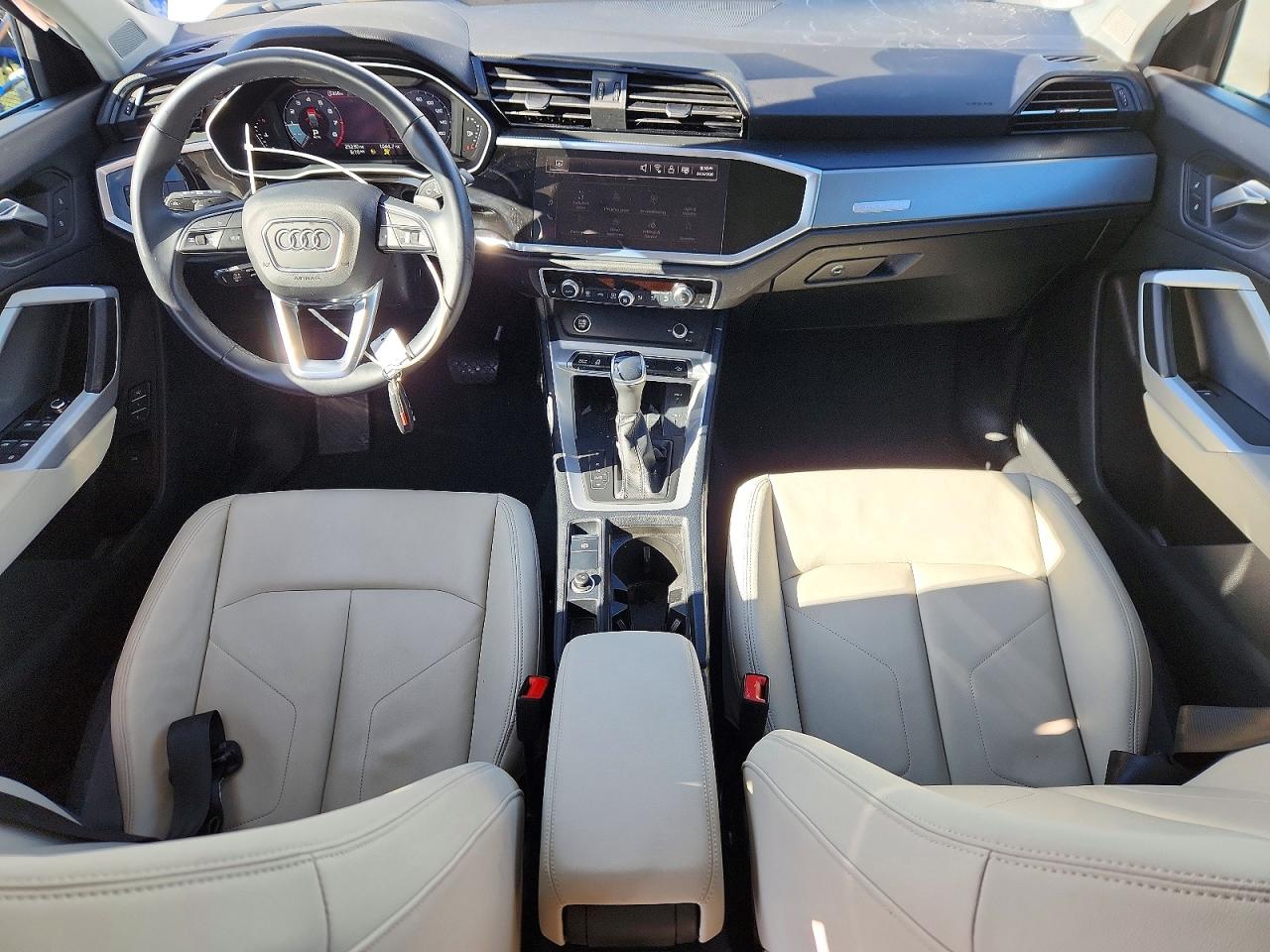 2024 Audi Q3 VIN WA1EECF30R1078175 photo 8