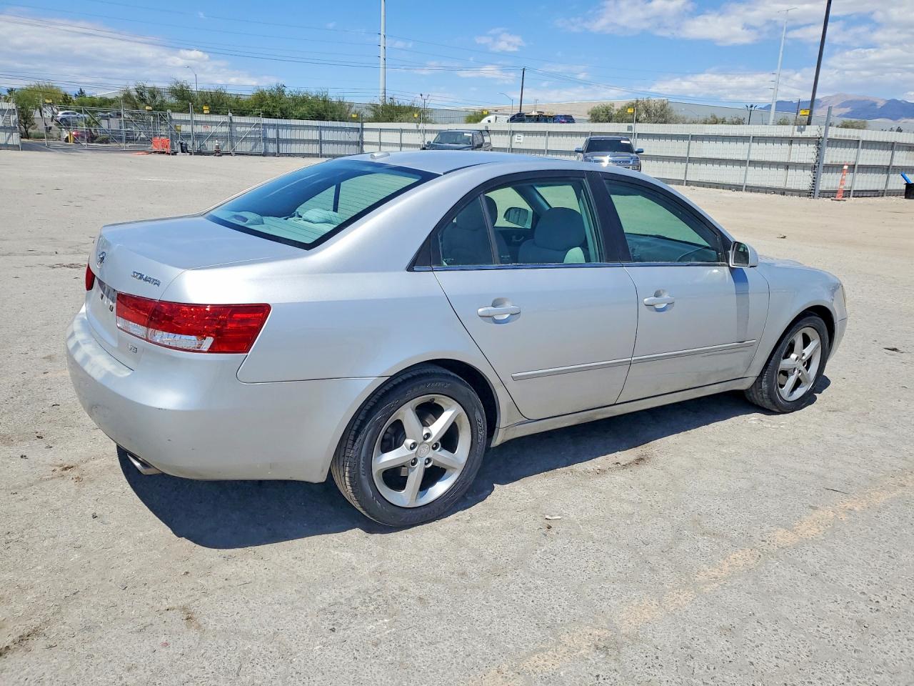 2007 Hyundai Sonata VIN 5NPEU46F57H287605 photo 3