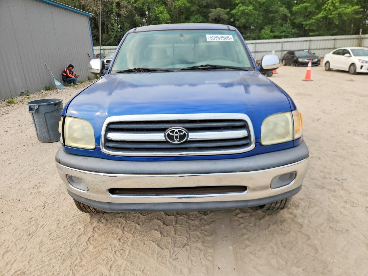 2002 Toyota Tundra VIN 5TBRN34172S305808 photo 5