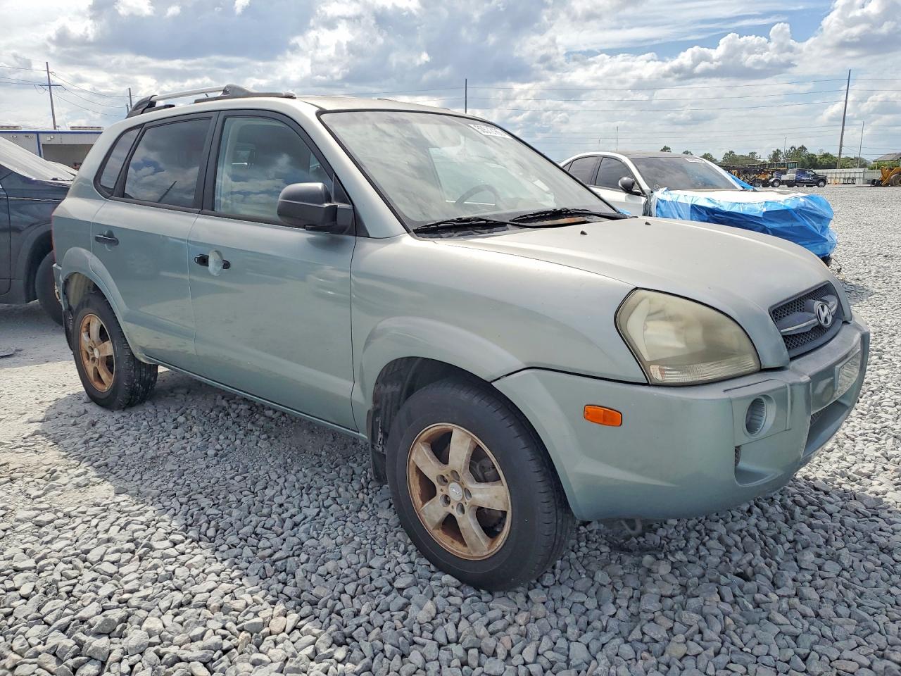 2008 Hyundai Tucson VIN KM8JM12B68U734610 photo 4