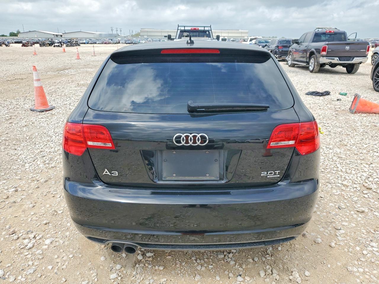 2011 Audi A3 VIN WAUMFAFM8BA136564 photo 6