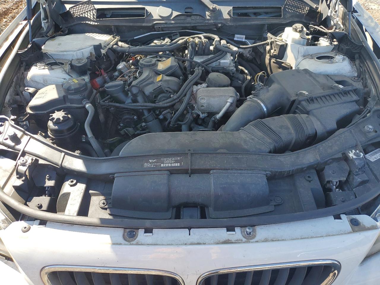 2013 BMW X1 VIN WBAVL1C52DVR83876 photo 12