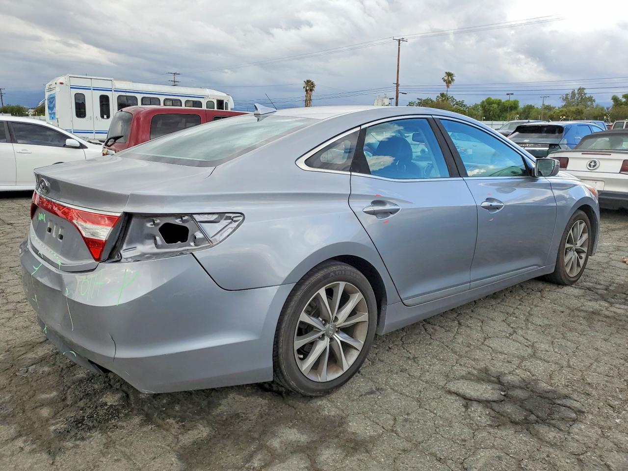 2016 Hyundai Azera VIN KMHFG4JG9GA510226 photo 3