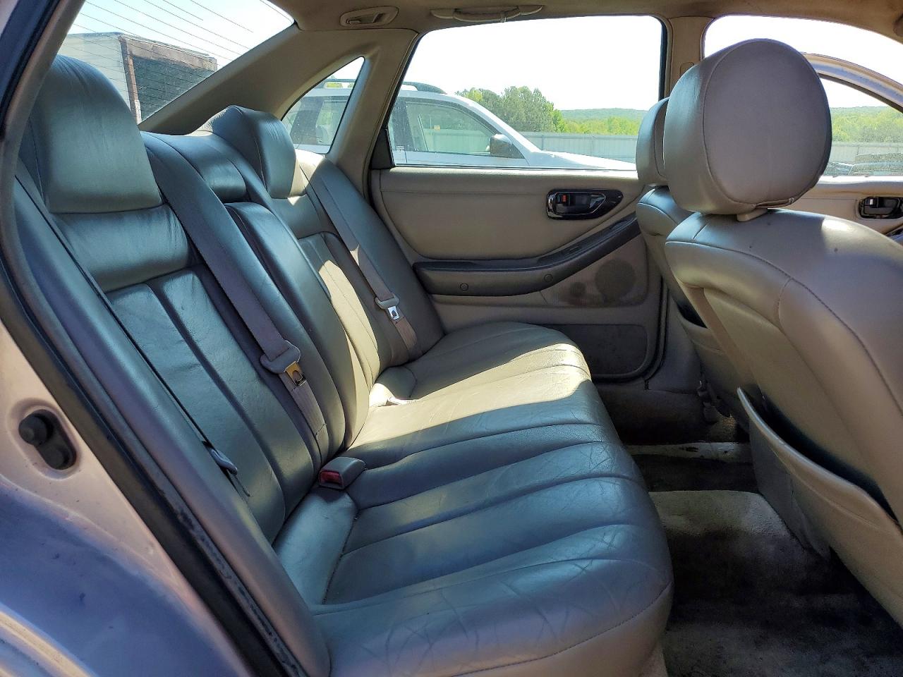 1998 Toyota Avalon VIN 4T1BF18B0WU260172 photo 10