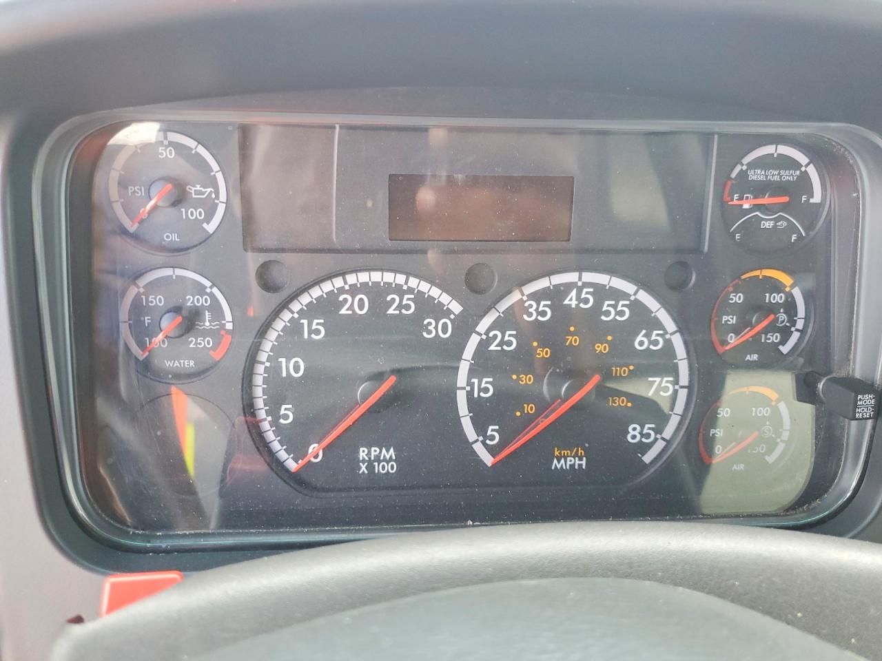 2018 FREIGHTLINER All other VIN 1FVACWFCXJHJL8149 photo 9
