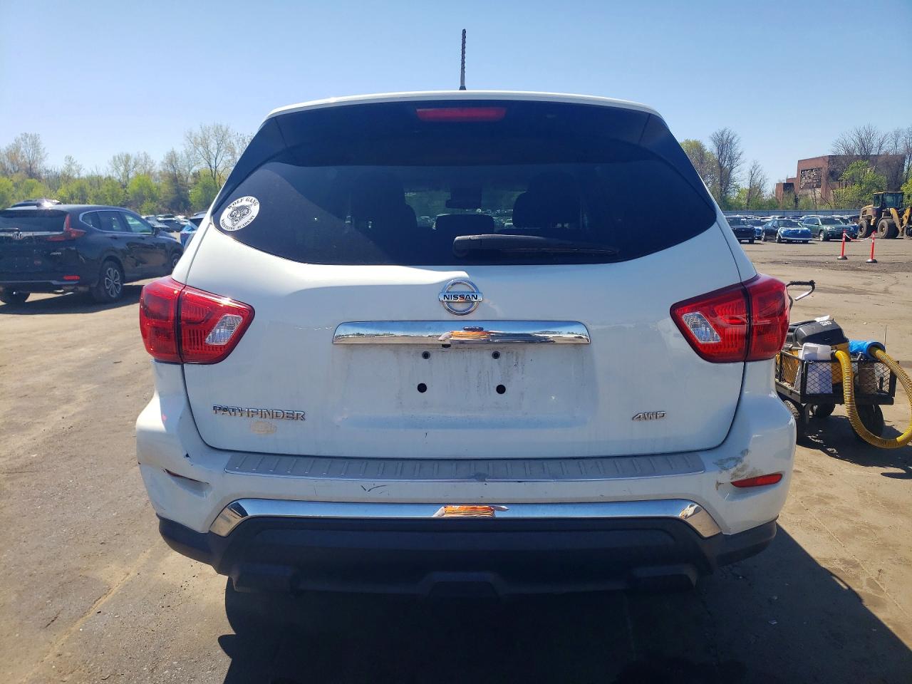 2017 NISS Pathfinder VIN 5N1DR2MM4HC682886 photo 6