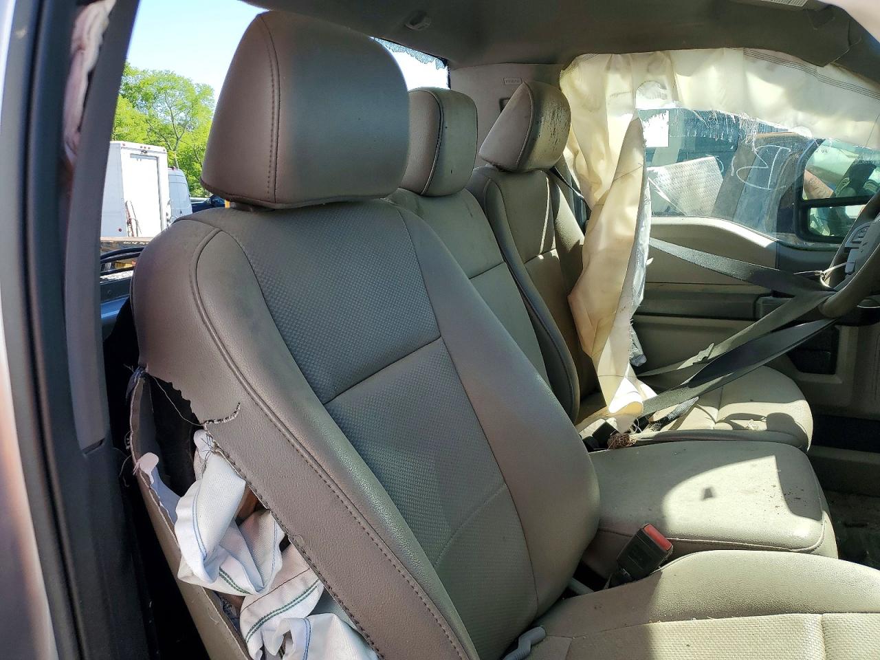 2021 FORD F550 VIN 1FDUF5GN8MDA11286 photo 6