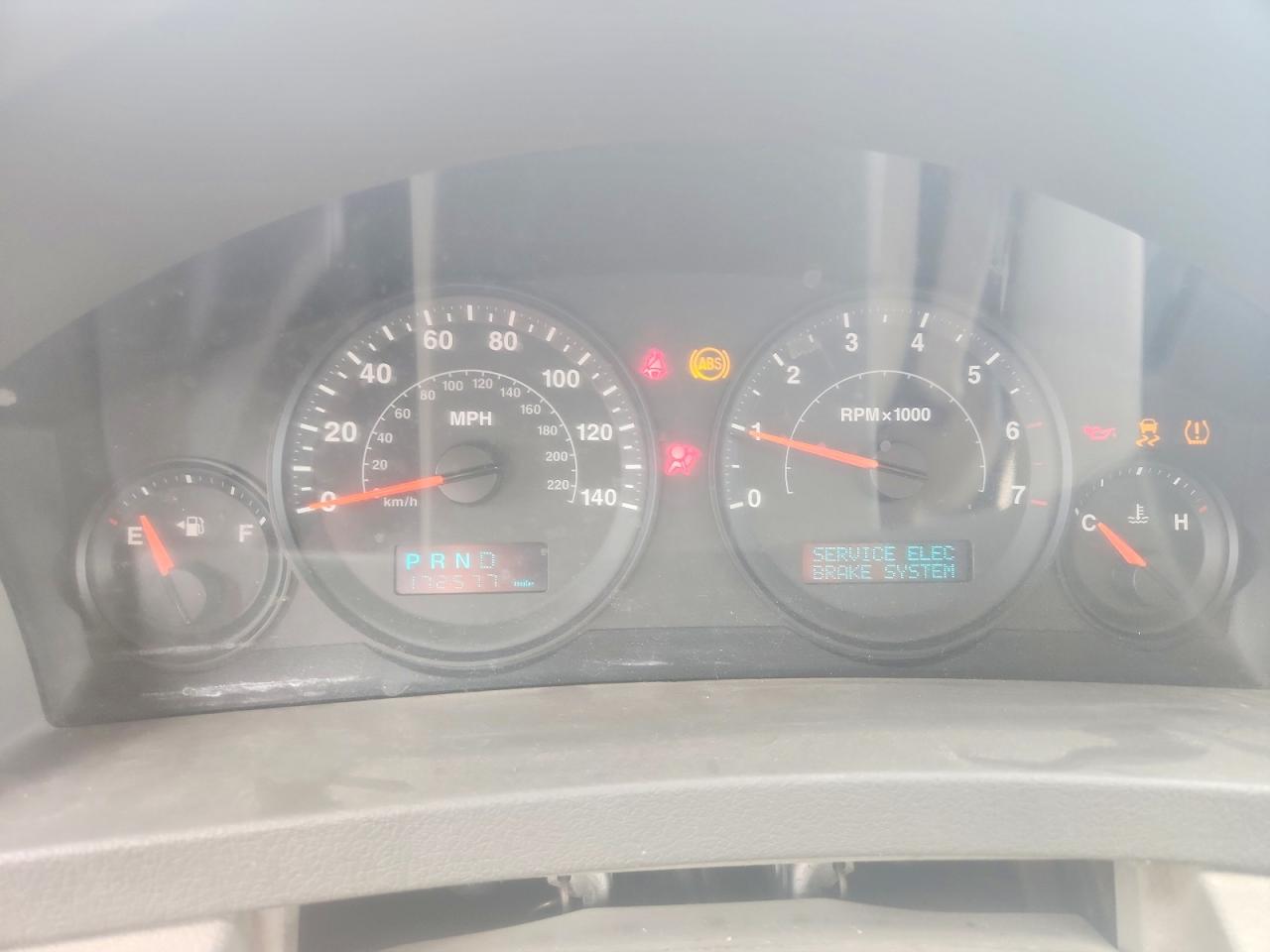 2005 Jeep Grand cher VIN 1J4GR48K05C501908 photo 9
