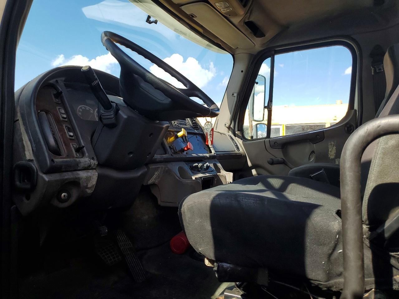 2009 FREIGHTLINER All other VIN 1FUBCXBS39HAC5844 photo 5