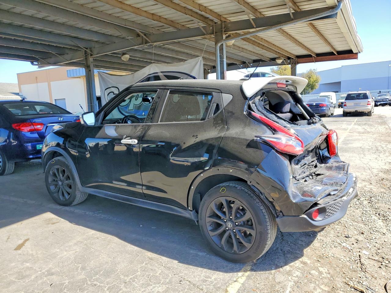 2017 Nissan Juke VIN JN8AF5MR6HT702606 photo 2