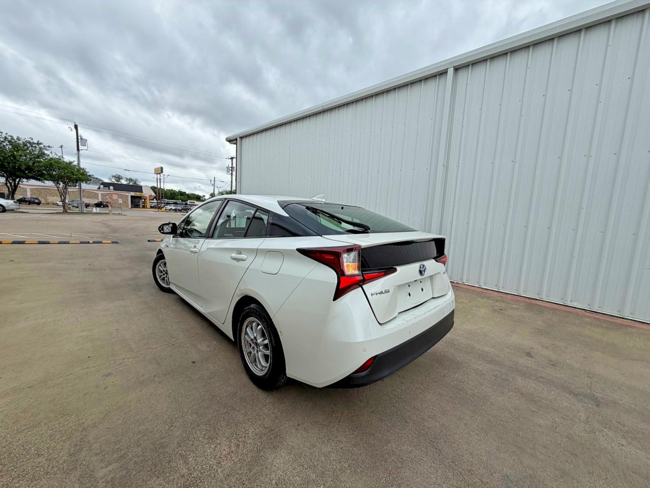 2019 Toyota Prius VIN JTDKARFU5K3069420 photo 3