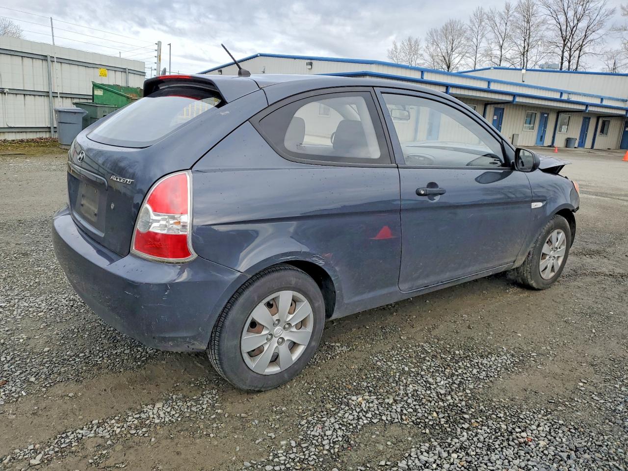 2011 Hyundai Accent VIN KMHCM3AC3BU194607 photo 3