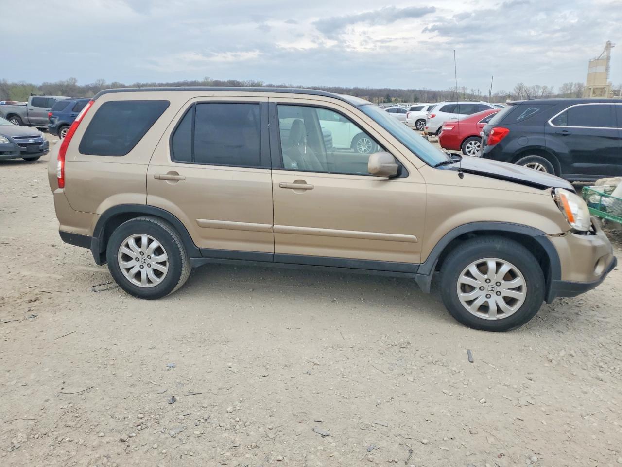 2005 Honda Crv VIN JHLRD78965C036713 photo 4