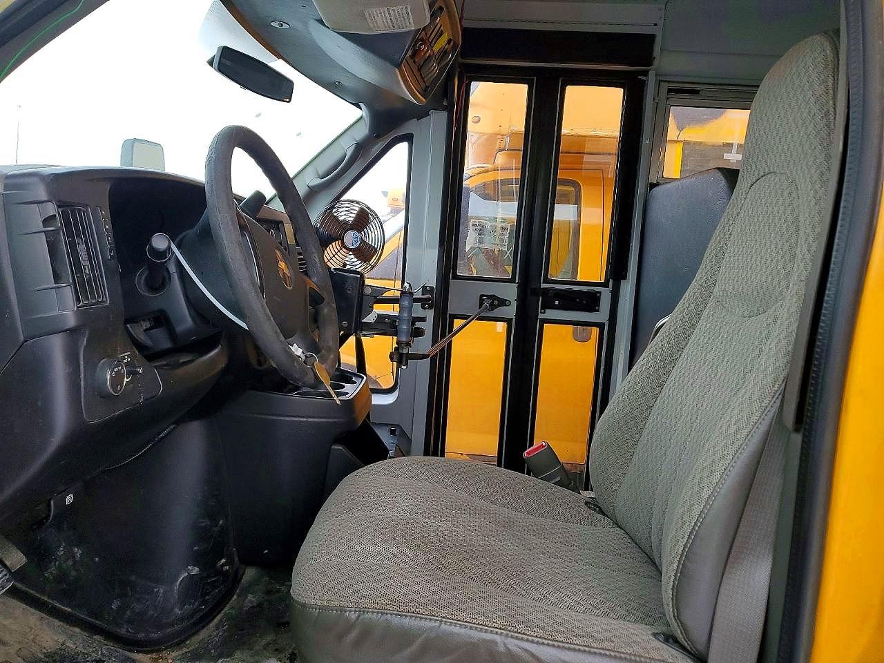 2011 CHEV Express VIN 1GB6G5BG0B1104891 photo 5