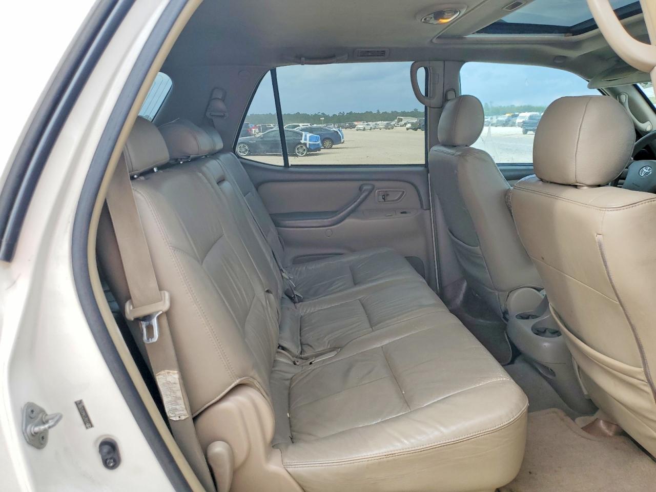2007 Toyota Sequoia VIN 5TDZT34A37S288218 photo 11