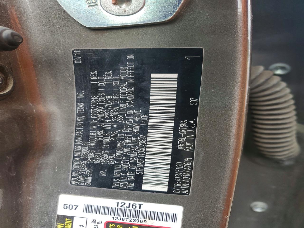 2011 Toyota Tundra VIN 5TFUM5F14BX023892 photo 12