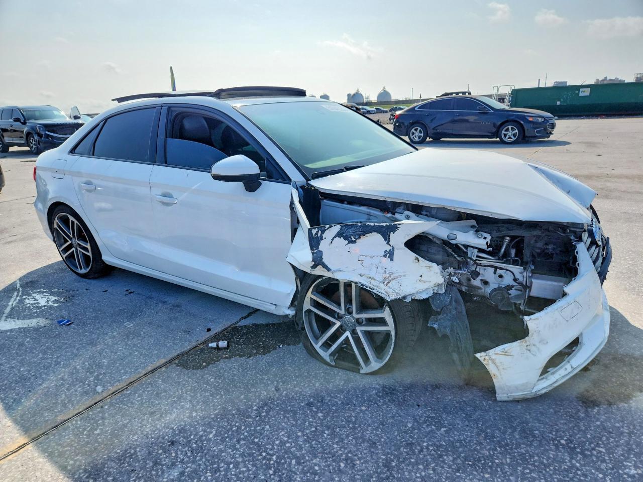 2019 AUDI A3 VIN WAUAUGFFXKA108584 photo 4