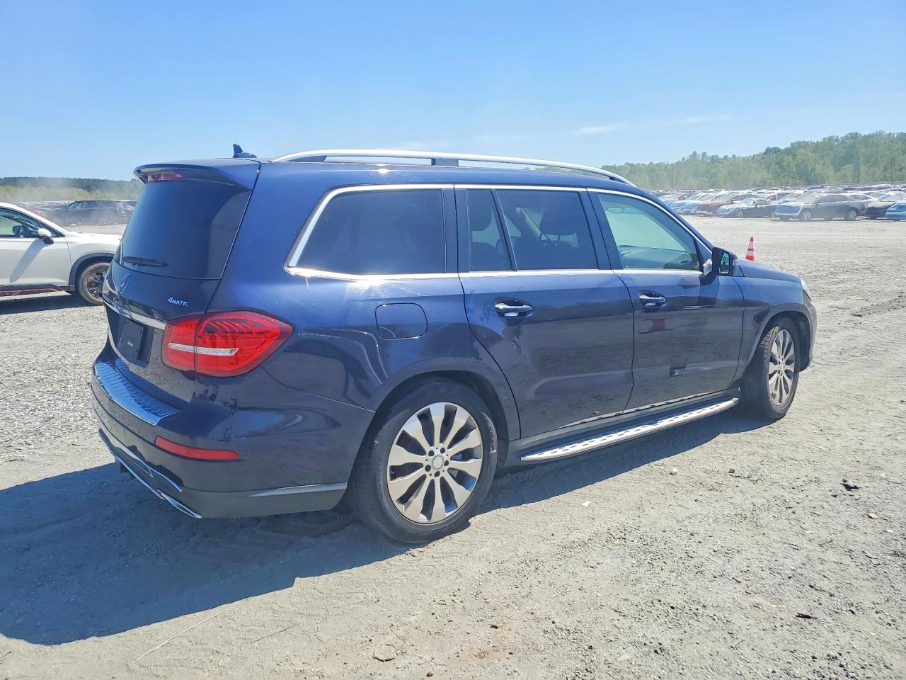 2017 Mercedes-Benz Gls-class VIN 4JGDF6EE5HA819885 photo 3
