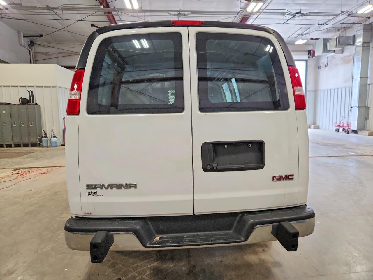 2020 GMC Savana VIN 1GTW7AFG1L1173184 photo 6