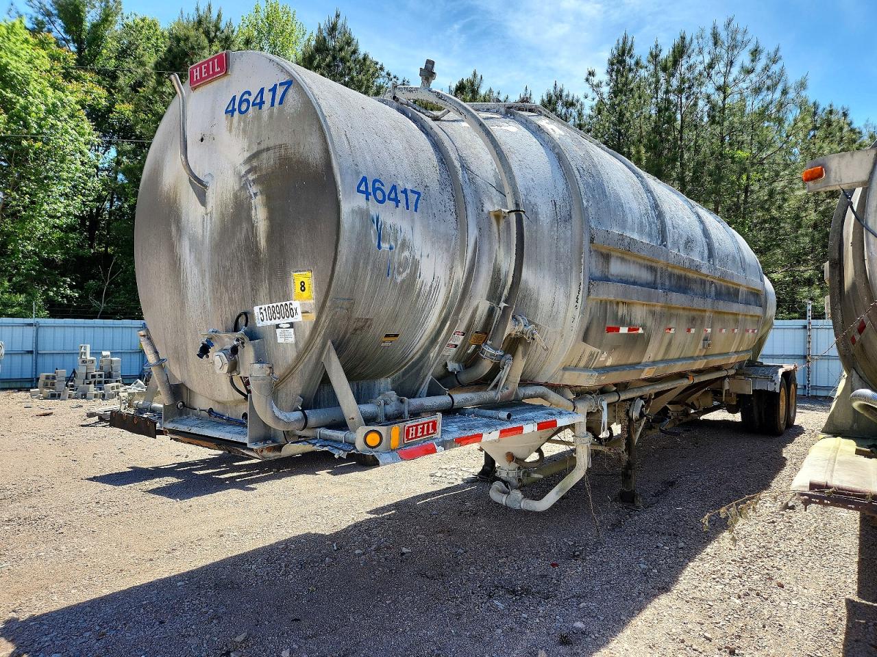2004 HEIL Trailer VIN 5HTSP412249W85823 photo 2