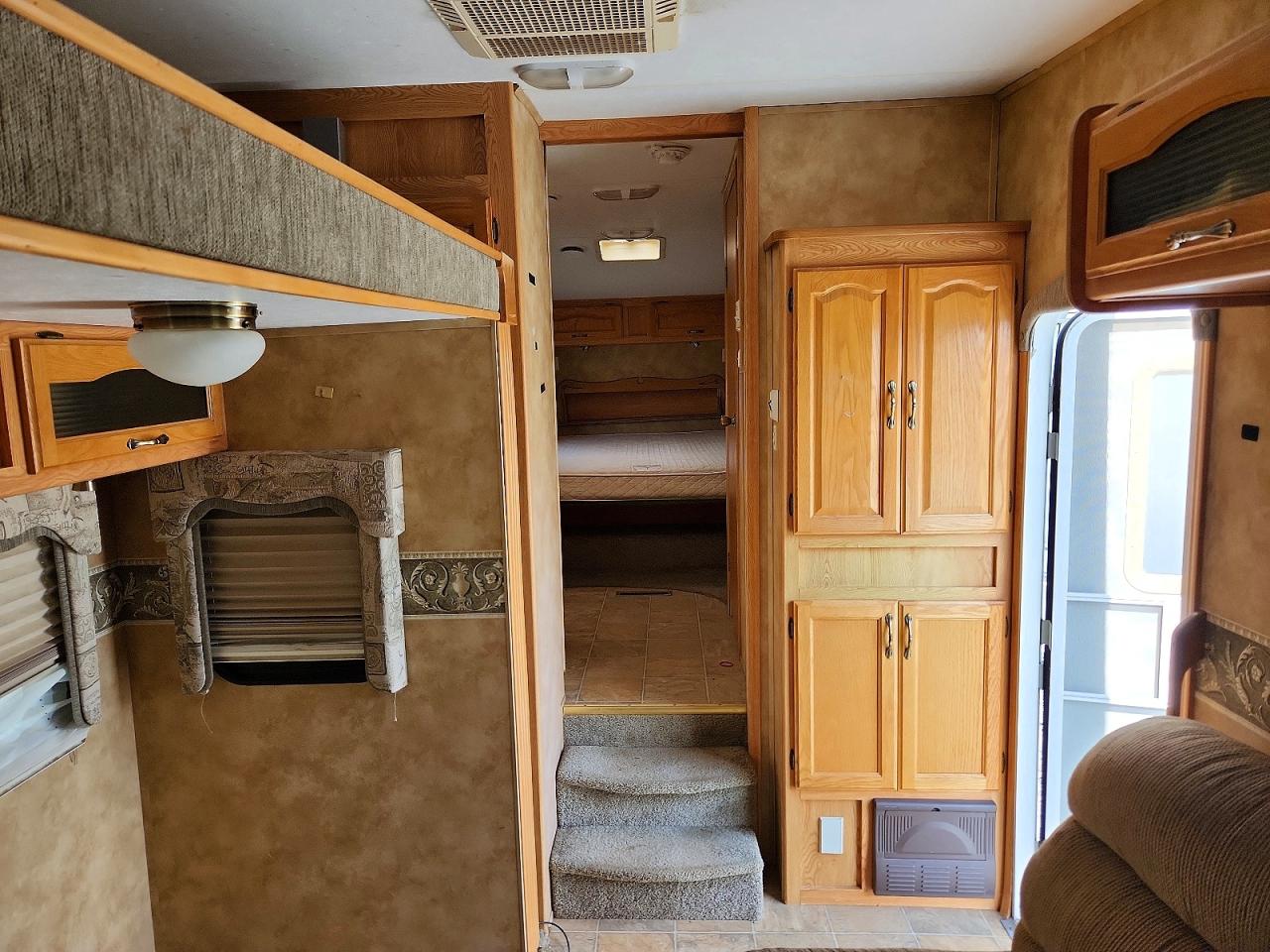 2005 KEYSTONE Laredo VIN 4YDF29R205J460433 photo 5
