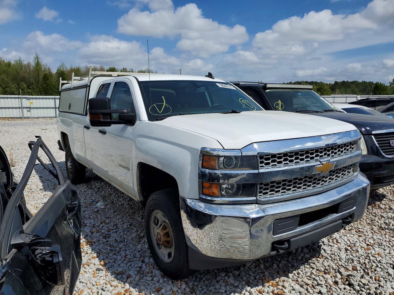 2019 Chevrolet All models VIN 2GC2CREG4K1136388 photo 4