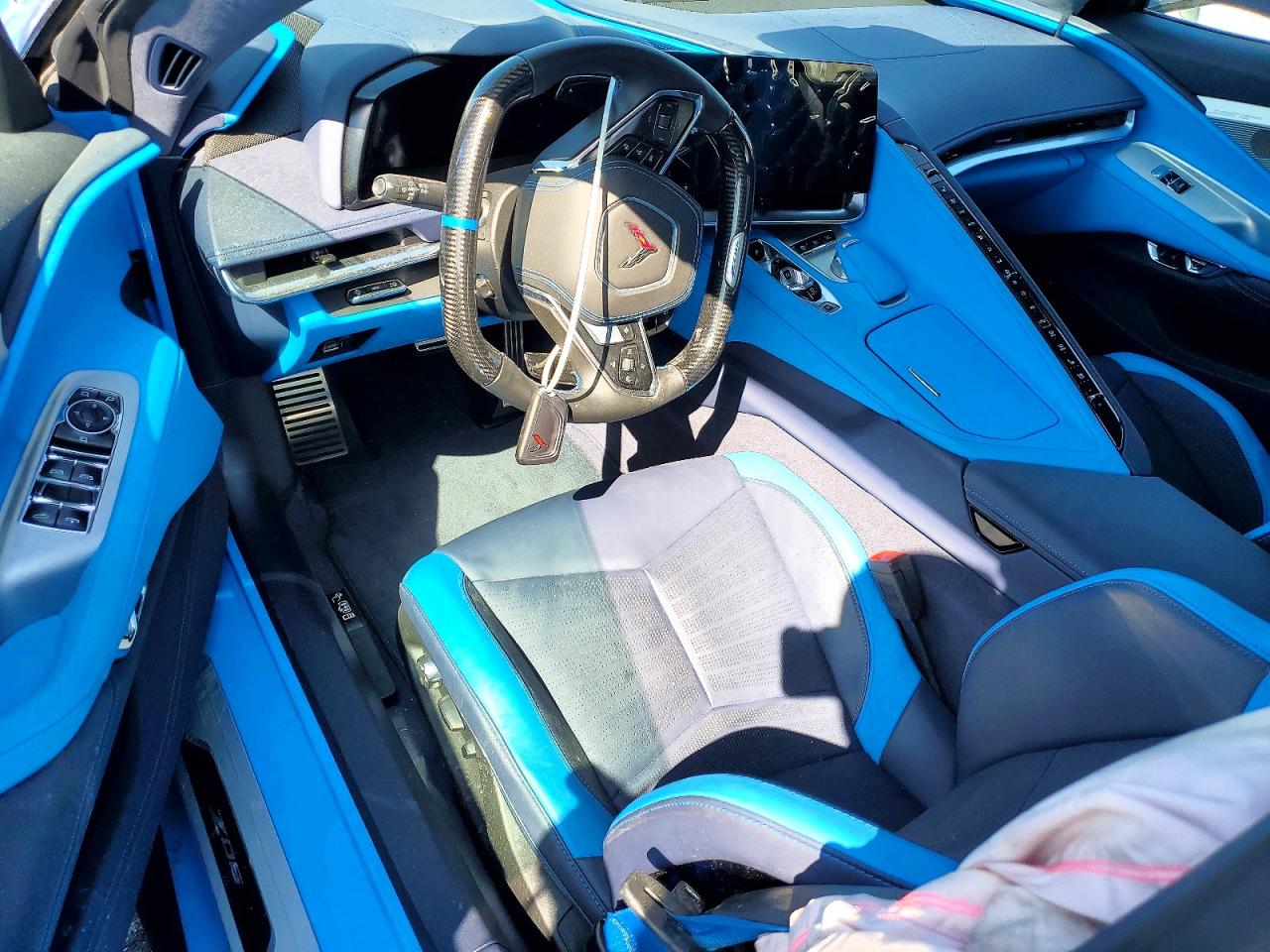 2025 Chevrolet Corvette VIN 1G1YF3D38S5602053 photo 8