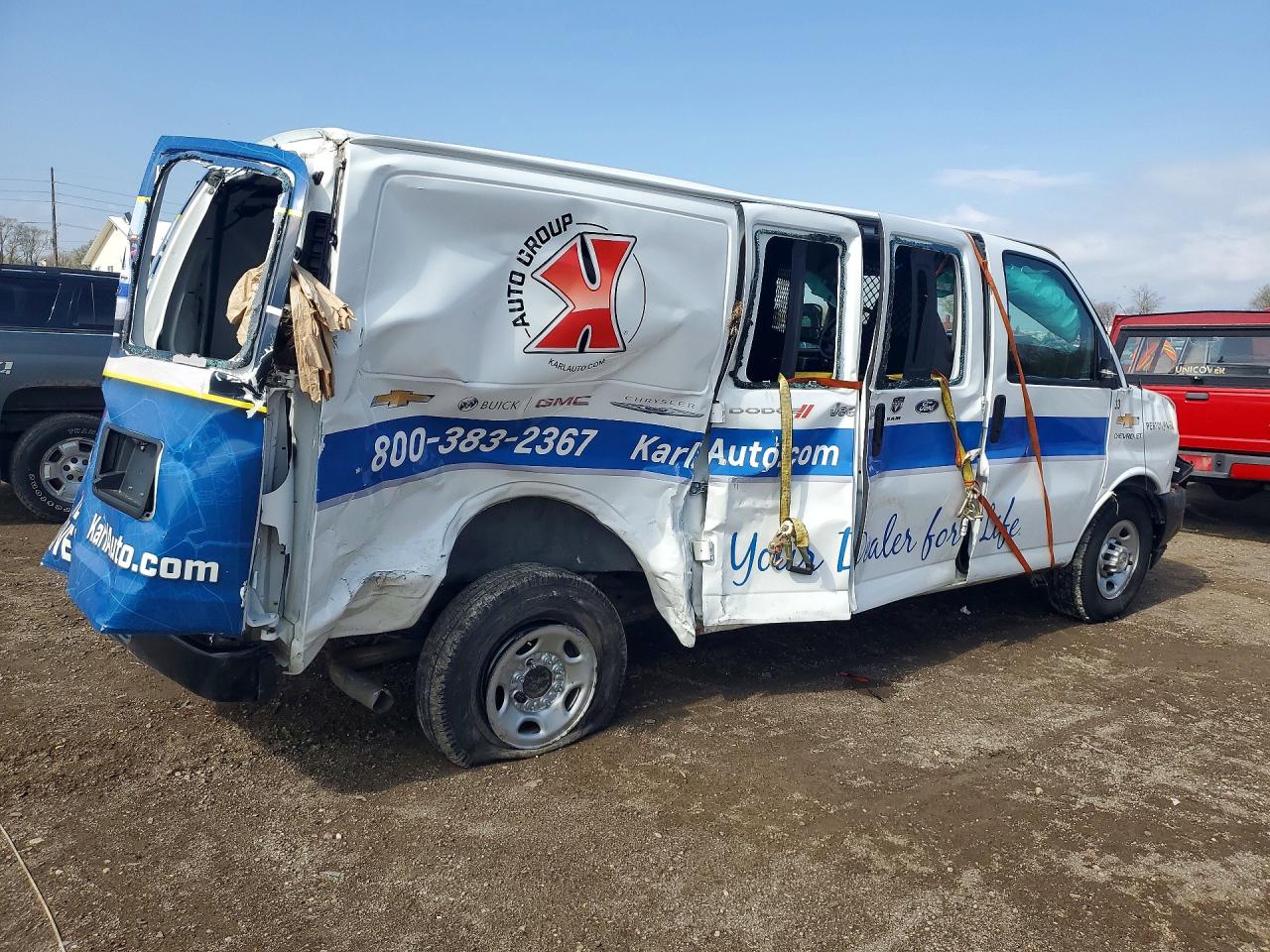2022 CHEVROLET Express VIN 1GCWGAF71N1204503 photo 3