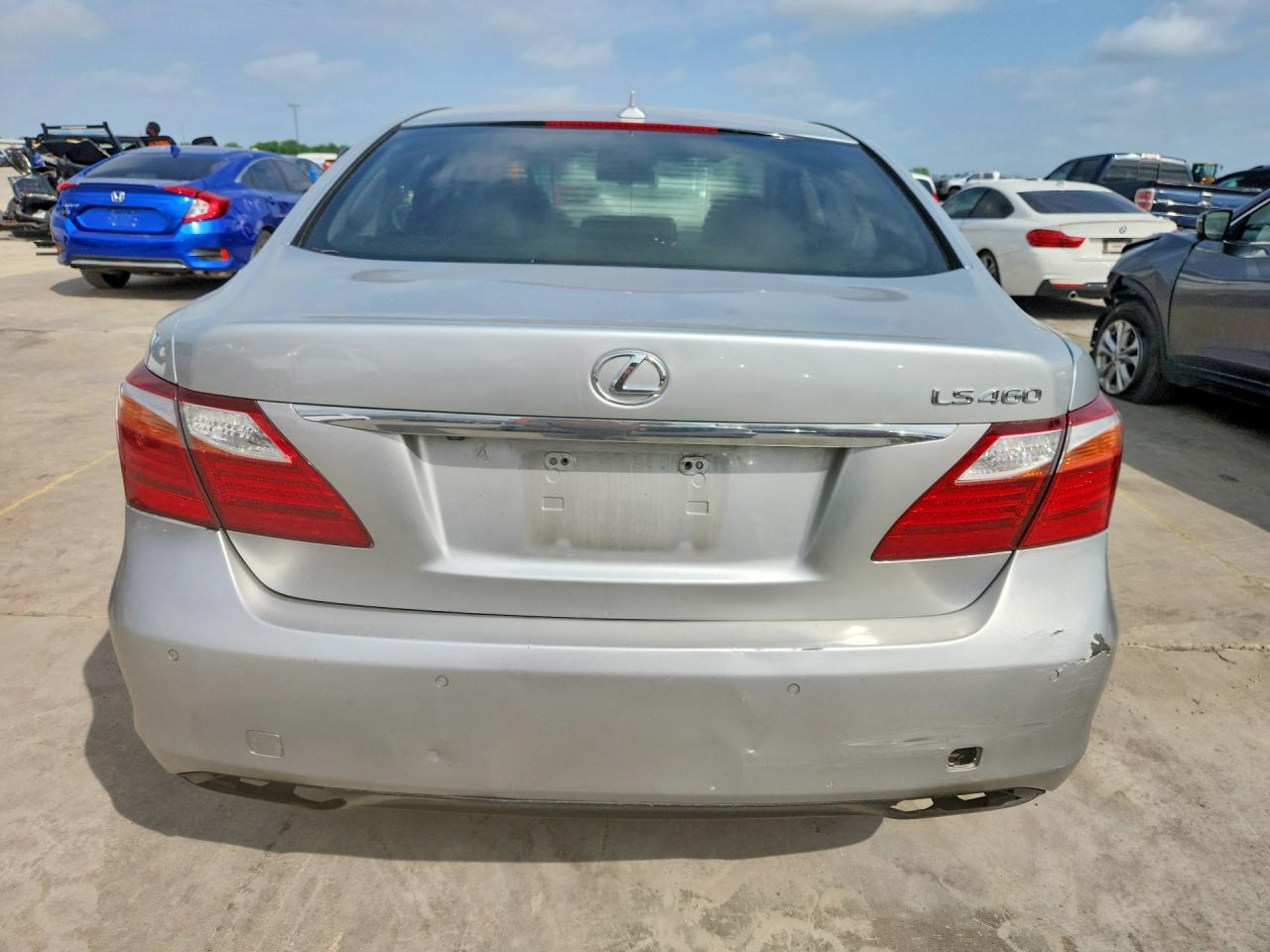 2011 Lexus Ls460 VIN JTHBL5EF0B5107225 photo 6