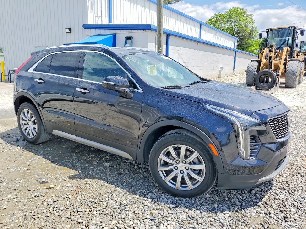 2023 Cadillac Xt4 VIN 1GYFZCR4XPF134104 photo 4