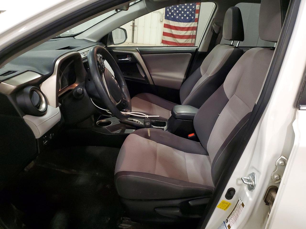 2015 Toyota Rav4 VIN JTMRFREV2FD157500 photo 7