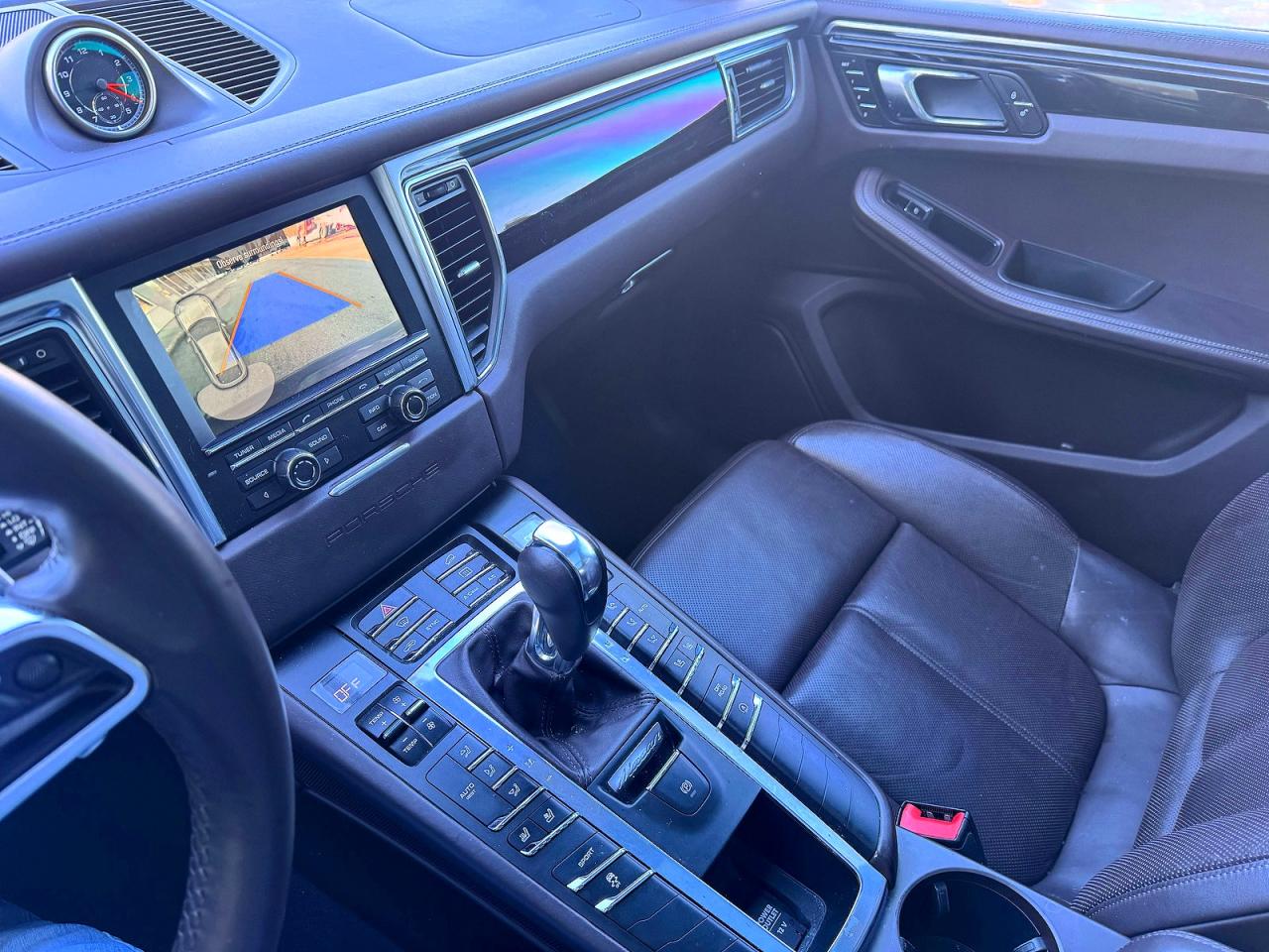 2015 Porsche Macan VIN WP1AB2A54FLB56620 photo 12