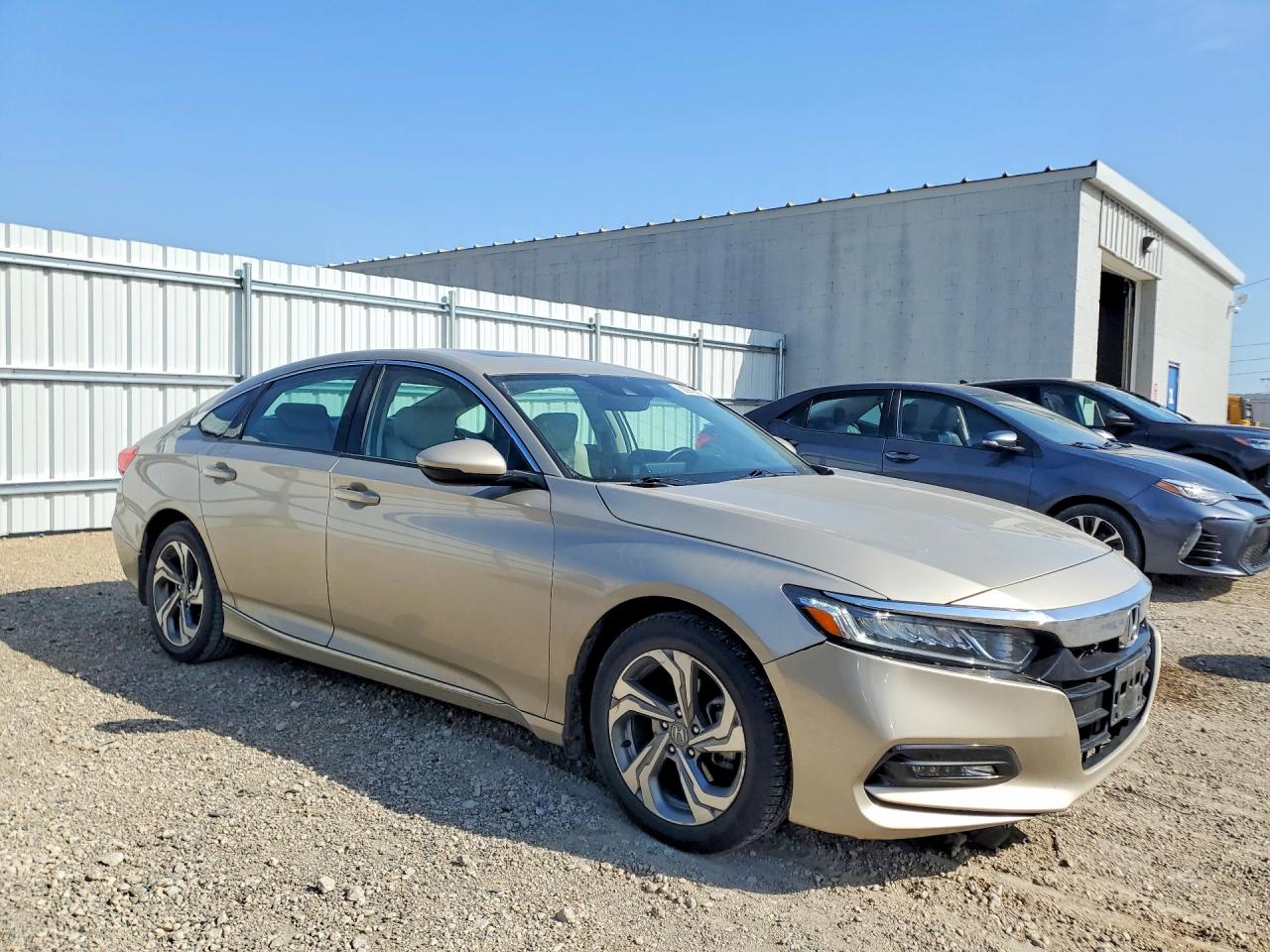 2018 Honda Accord VIN 1HGCV1F55JA191841 photo 4