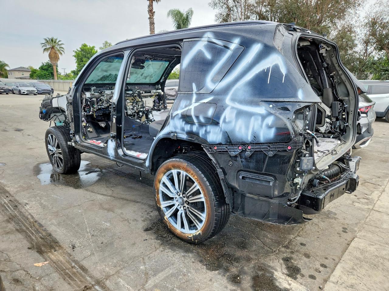 2024 Lexus Lx 600 Luxury VIN JTJGB7CX5R4065214 photo 2