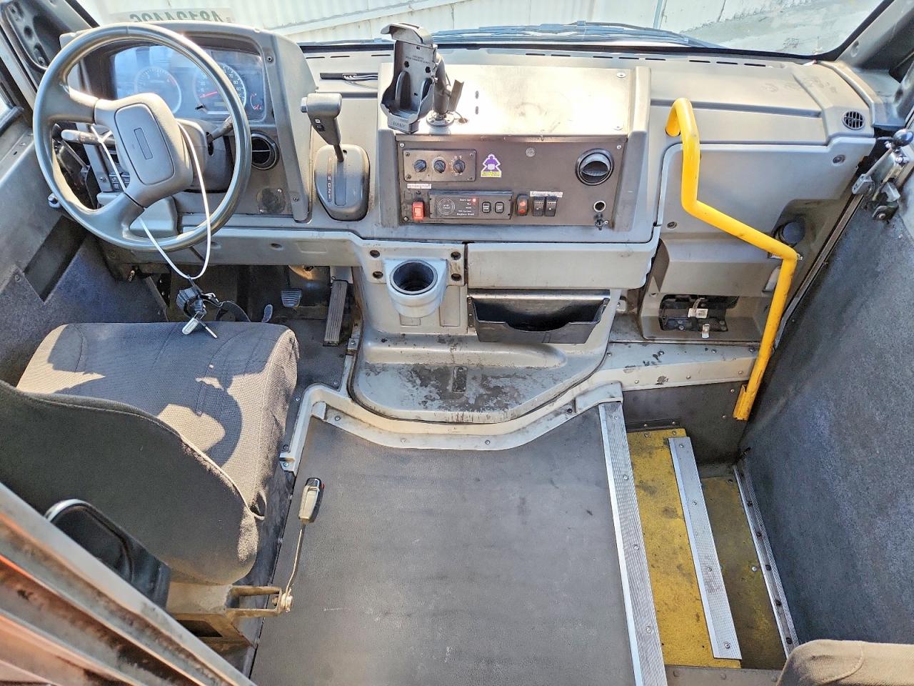 2016 Isuzu Npr VIN JALB4T179G7W01238 photo 8