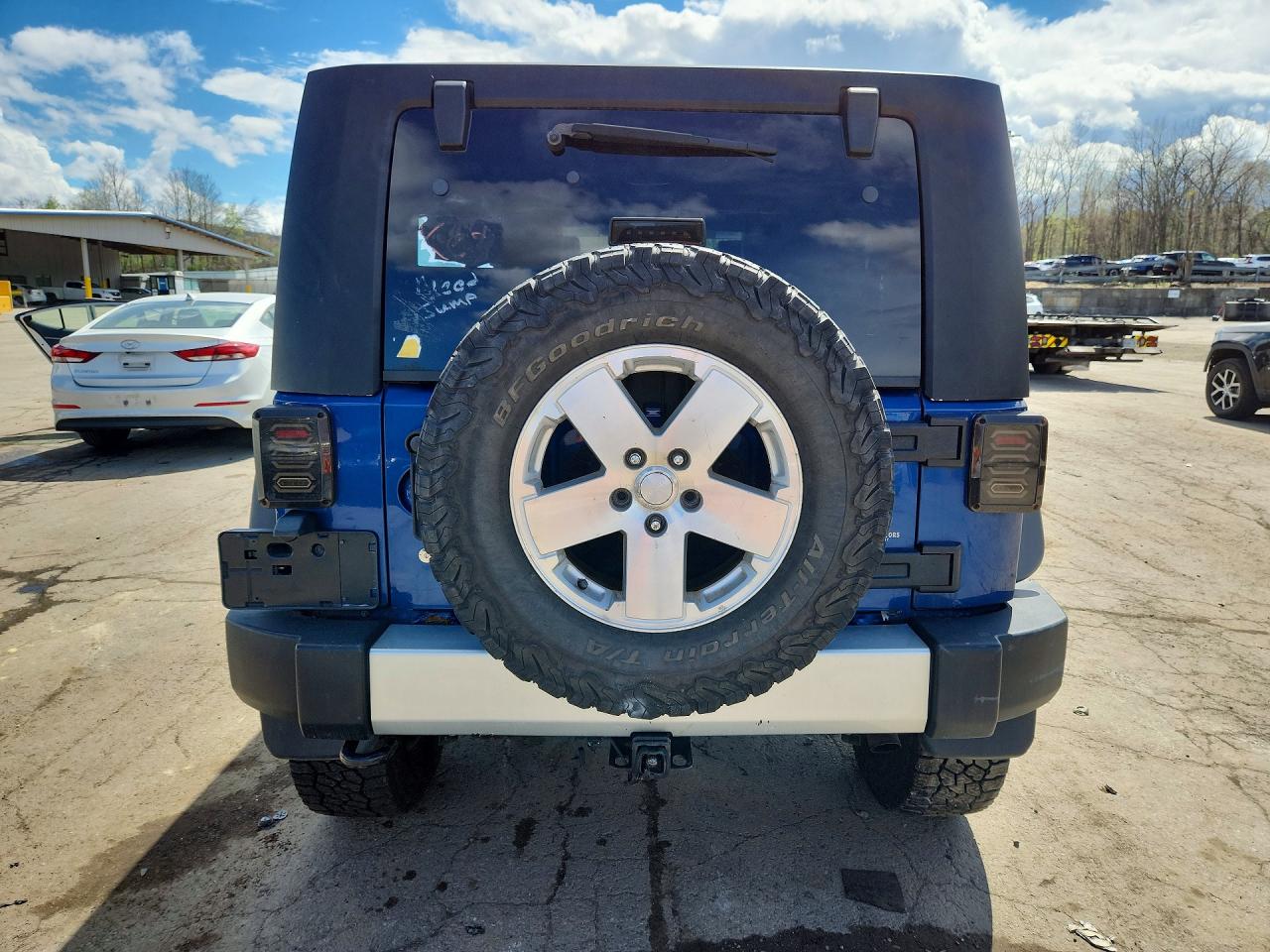 2009 Jeep Wrangler / VIN 1J8GA59199L715254 photo 6