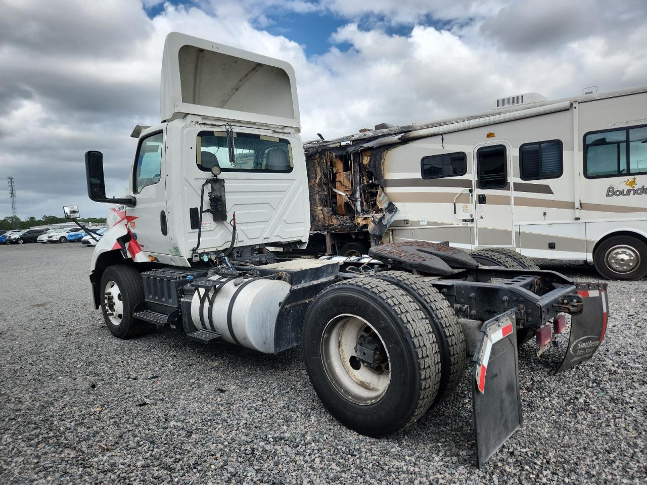 2019 International All other VIN 3HSDXTZN4KN042492 photo 3