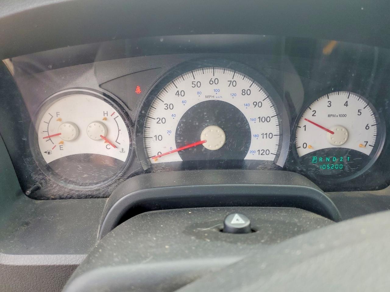 2008 Dodge Dakota VIN 1D7HW38N48S535051 photo 9