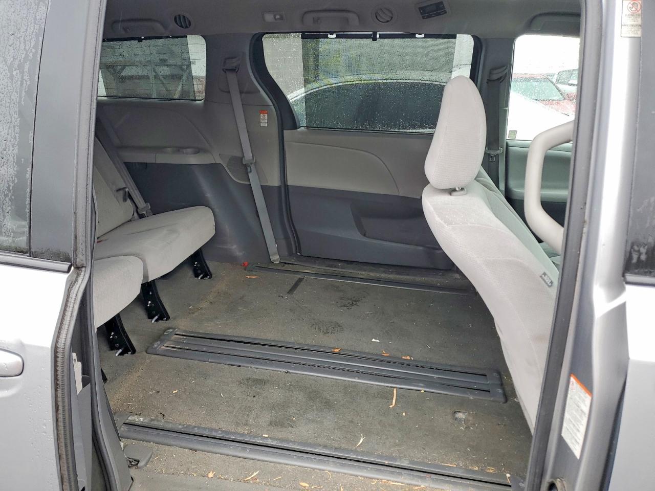 2017 TOYOTA Sienna VIN 5TDKZ3DC6HS782155 photo 11