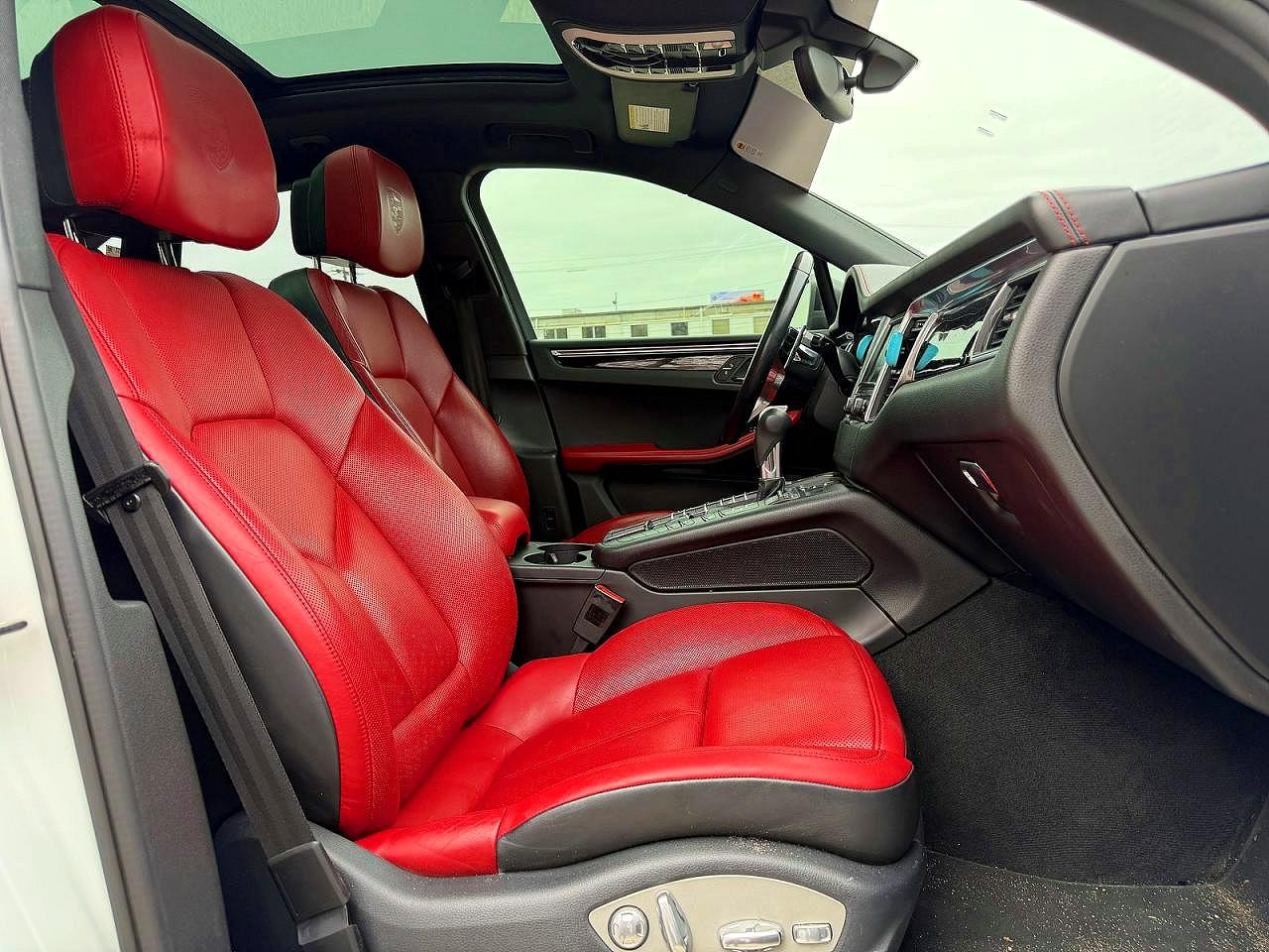 2016 Porsche Macan VIN WP1AB2A57GLB45029 photo 5