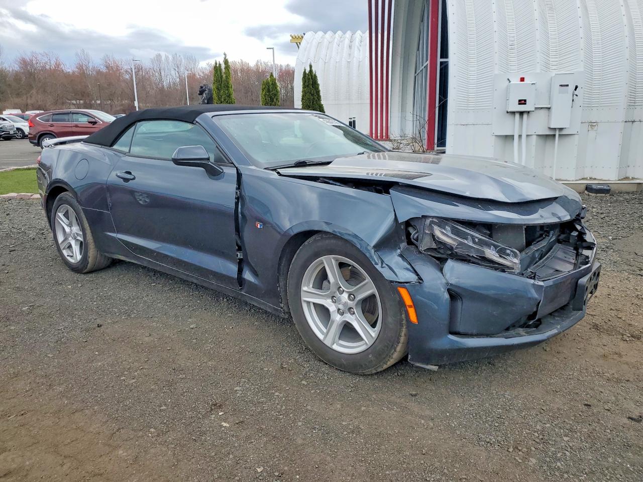2023 Chevrolet Camaro VIN 1G1FB3DX5P0133210 photo 4