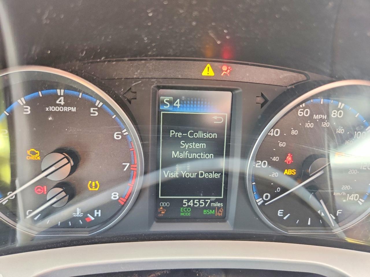 2018 TOYOTA Rav4 VIN JTMRFREV5JJ211172 photo 9
