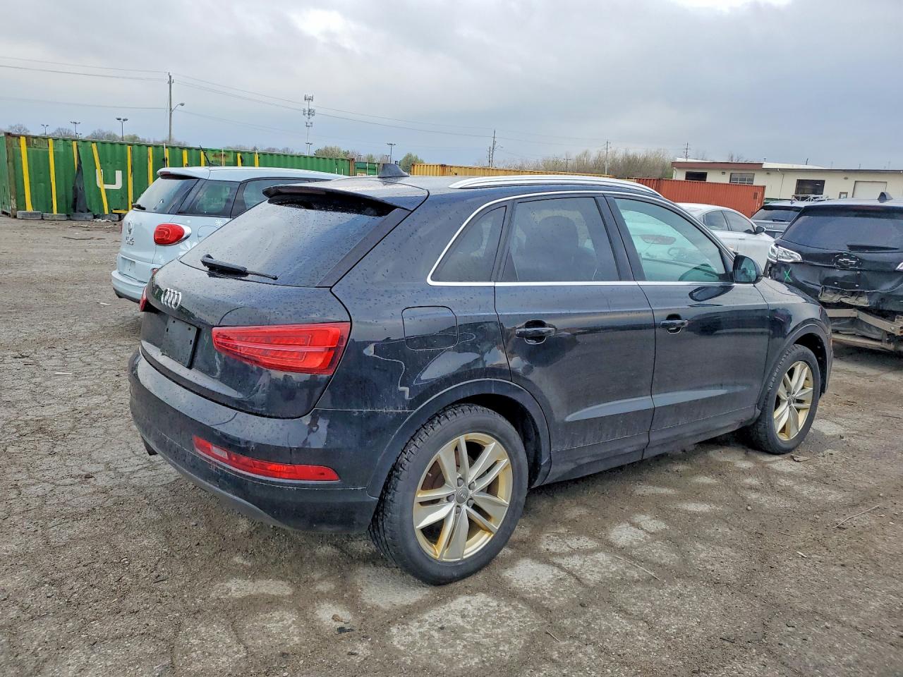 2016 Audi Q3 VIN WA1EFCFS6GR013012 photo 3