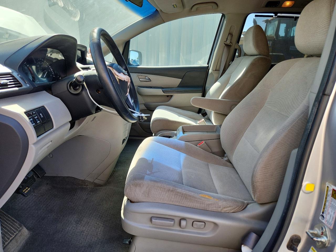2011 Honda All models VIN 5FNRL5H47BB089315 photo 7
