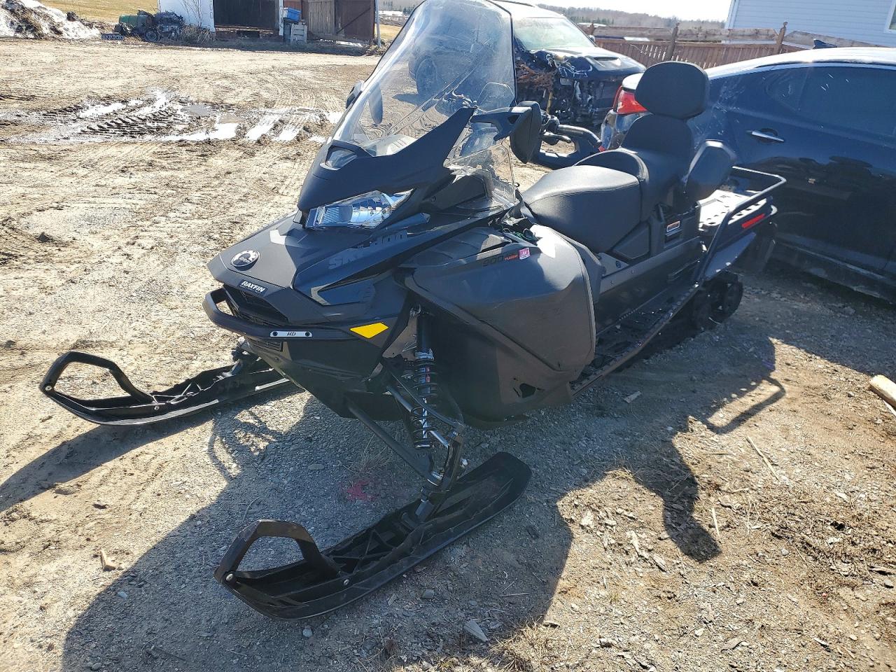 2025 SKI-DOO Expedition VIN 2BPSAFSA1SV000023 photo 2